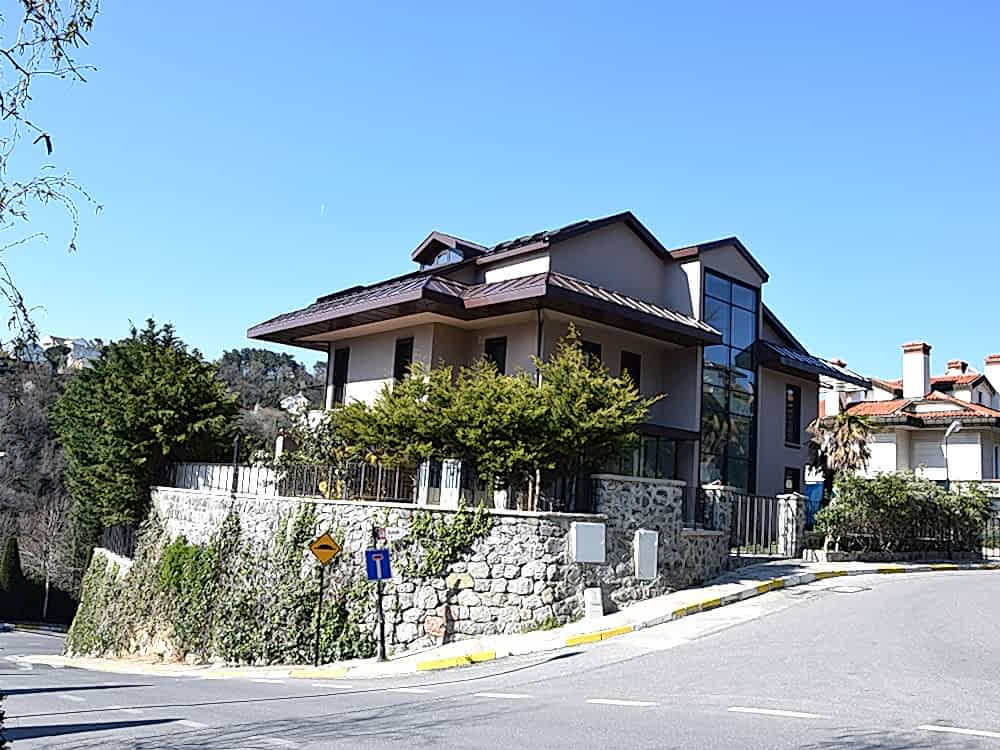 Sn Zülfikar Evi Çatısan