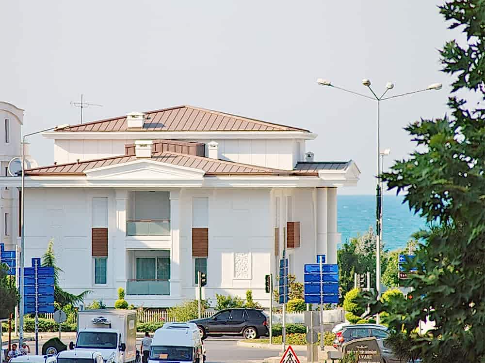 Sn M Yeşilyurt Evi Çatısan