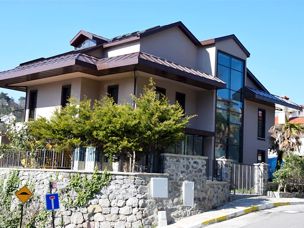 Sn Zülfikar Evi Çatısan