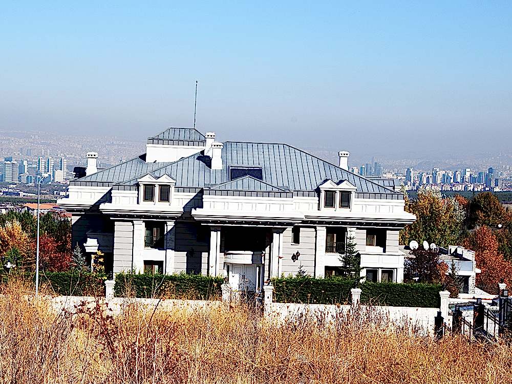 Ağaçlı Ankara Çatısan